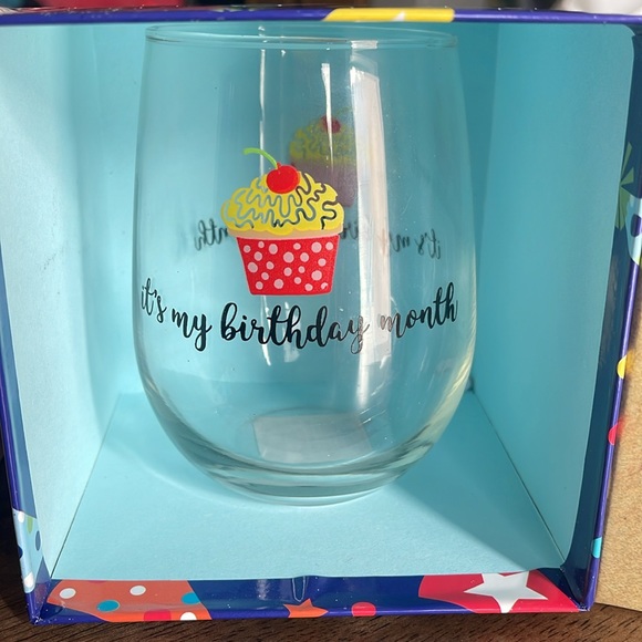 It’s my birthday month stemless wine glass - Picture 4 of 6